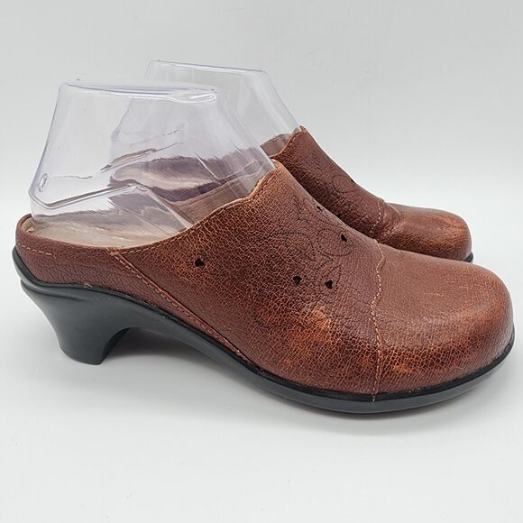 Aravon Leather Comfort Mule Clogs Size 6.5B Brown Slip On Perforated Tooled - Picture 1 of 11